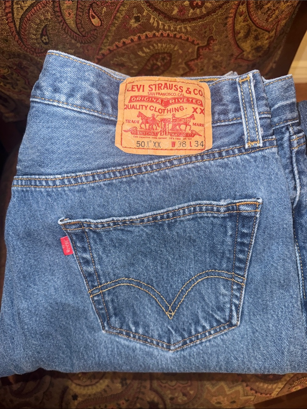 Levi's Men's Straight Jeans in Classic Blue Denim with Tan Patch